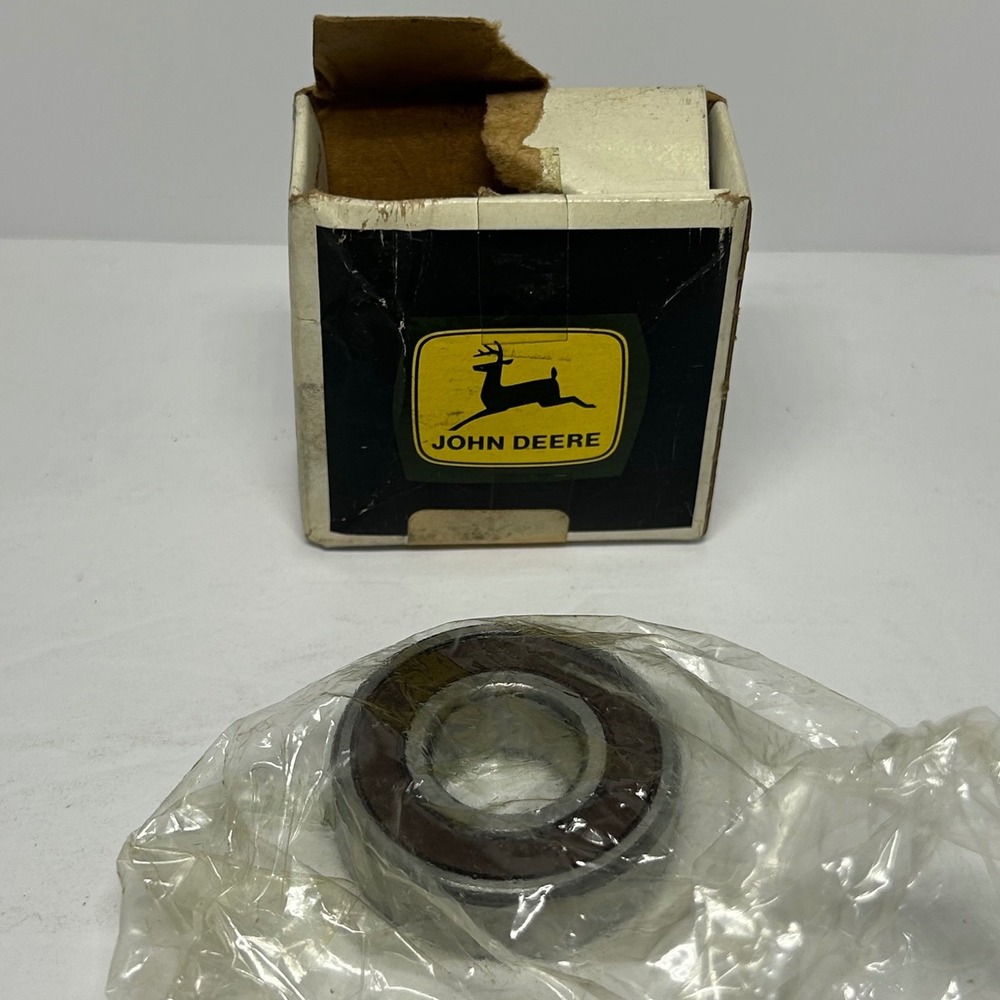 John Deere Ball Bearing JD7142 VBF 6204-2RS Seal OEM Genuine Part
